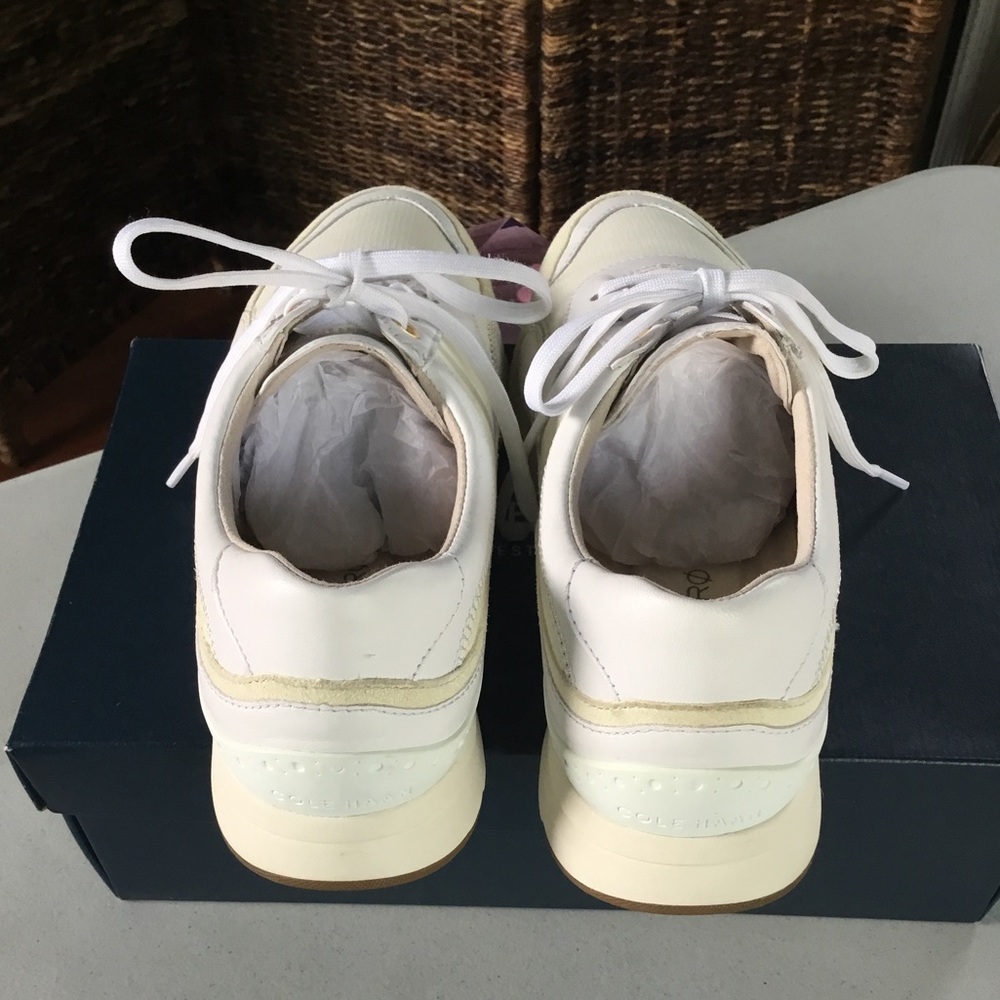 COLE HAAN WOMEN GRANDPRO SNEAKERS - Picture 3 of 15